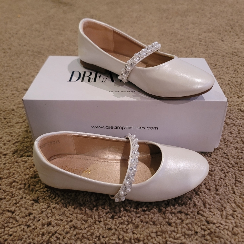 Girls Size 1 Ivory Dress/Ballet Shoes with Pearl and Rhinestone Strap